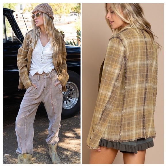 **ON BACK ORDER UNTIL FURTHER NOTICE** POL Grunge Meets Retro Plaid Jacket - Picture 5 of 17